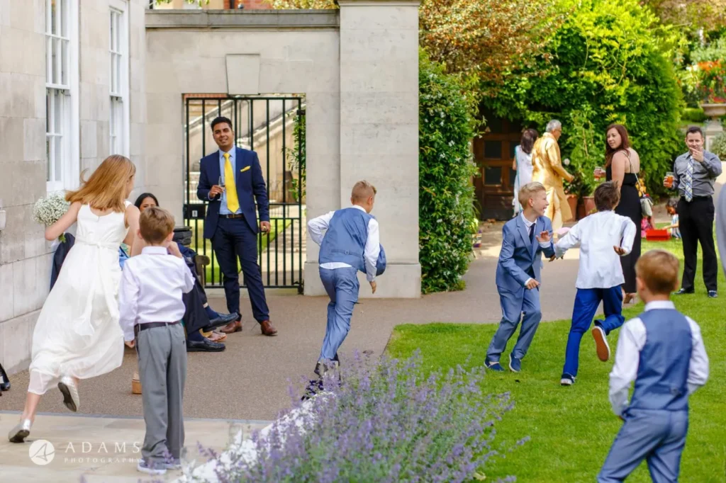 your big day at Middle Temple and want children to be part of the joy — without the stress — The Little Wedding Crèche is here to support you.